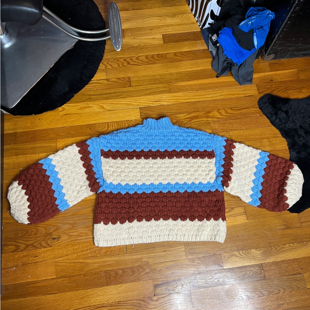 Forever 21 Blue Maroon & Cream Knit Sweater Size Small - Picture 2 of 4